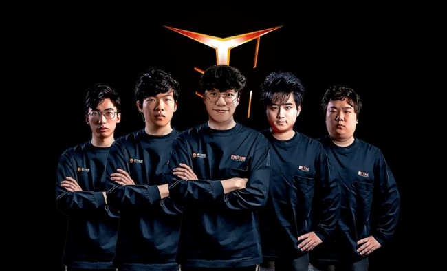 前场完成背 前场完成背